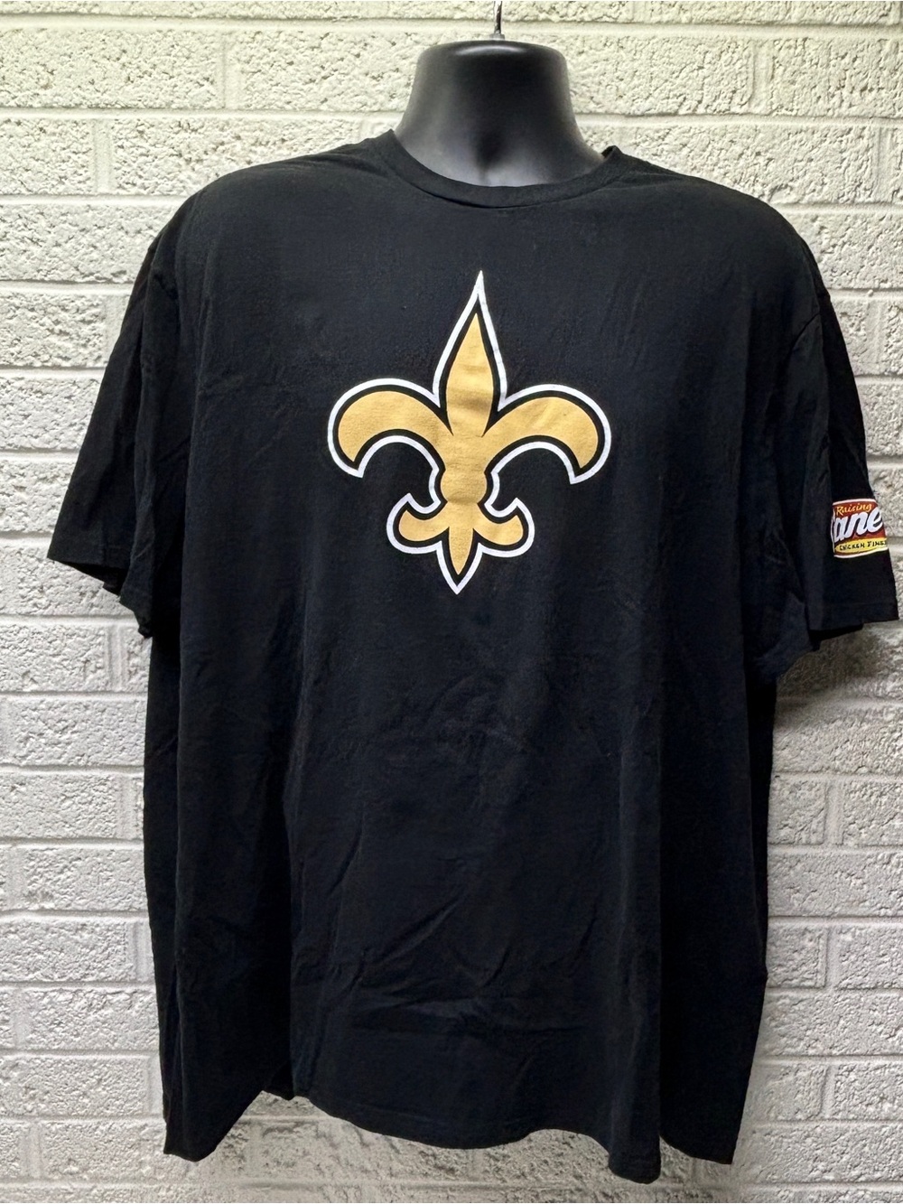 Raising Cane's Sz 4XL New Orleans Saints Crew Member Unisex Uniform Shirt • EX‼